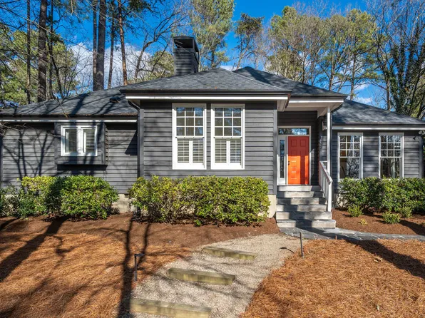 105 Birchcrest Pl, Chapel Hill, NC 27516