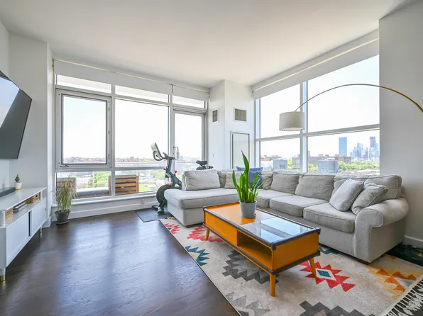 11-24 31st Avenue image 1 of 22