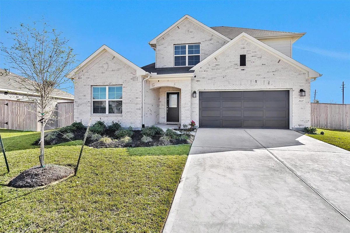 Building Photo - 2127 Heather Ridge Way