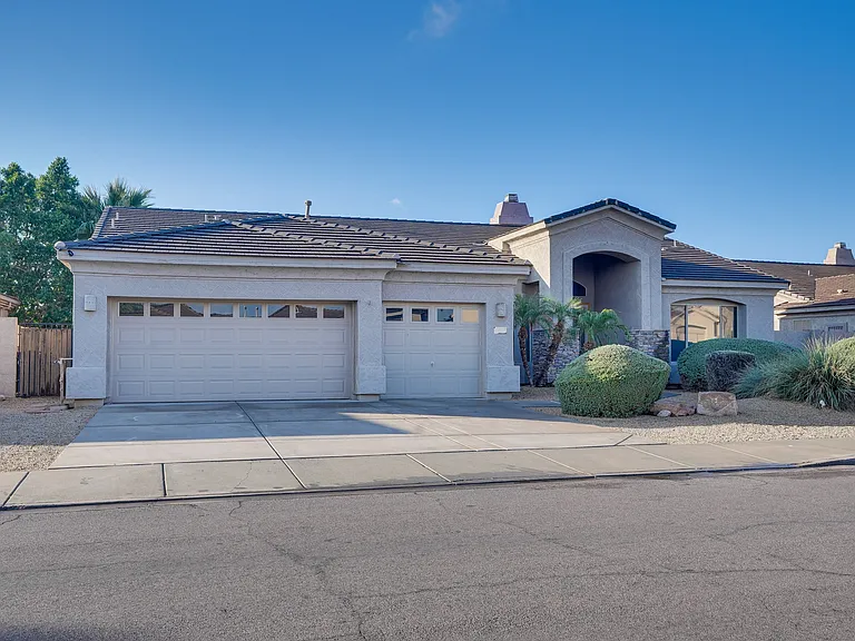 13387 W Coronado Rd — Photo 41