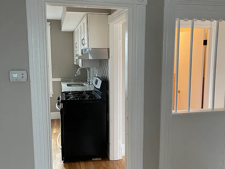 52 Valley St #1A — Photo 11