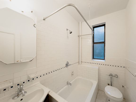 5th image of 609 W 186th St #1C