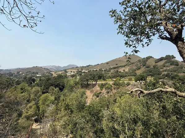 13 Rancho El Robledo, Carmel Valley, CA 93924