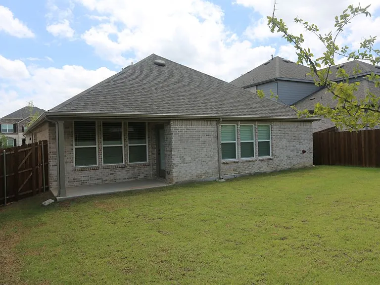 3412 Marginal Dr — Photo 15
