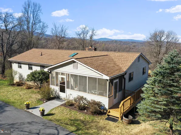 86 Steps To Heaven Rd, Linden, VA 22642