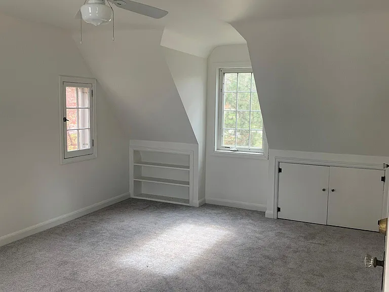 1926 Birchmont Dr NE — Photo 11