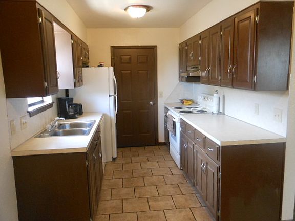2nd image of 4318 Greenridge Dr