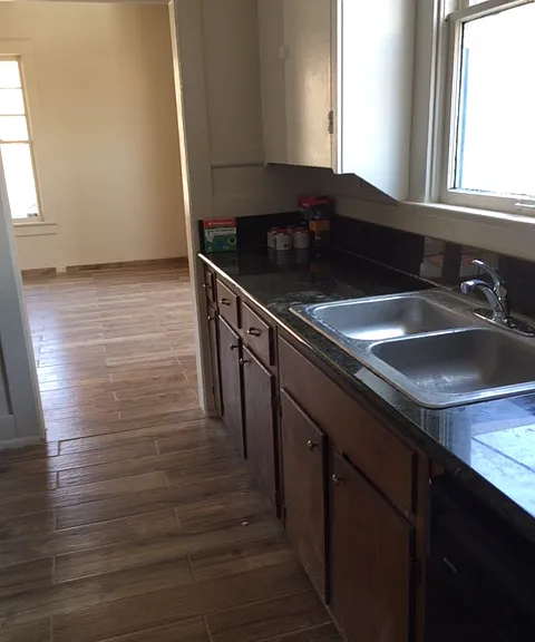 627 N Euclid Ave #1 — Photo 9
