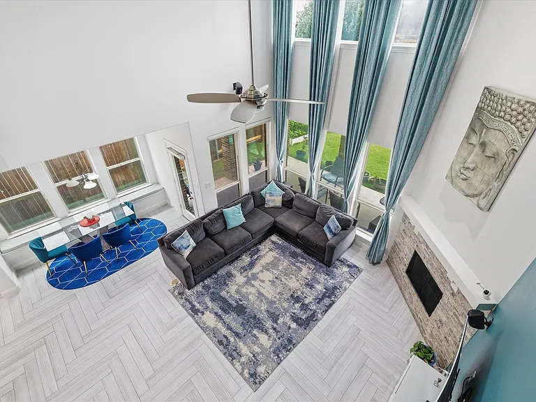 5000 Cyndur Dr — Photo 11