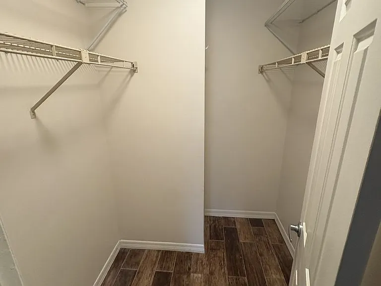 184 Riverbend Dr #101 — Photo 7
