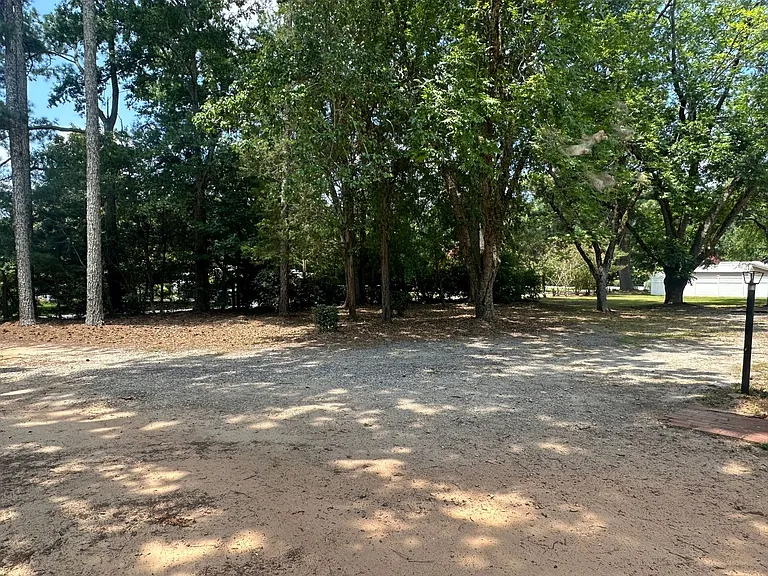 306 Chinquapin Rd — Photo 4