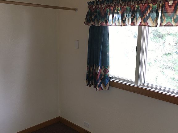 5th image of 5374 E Denning Ave