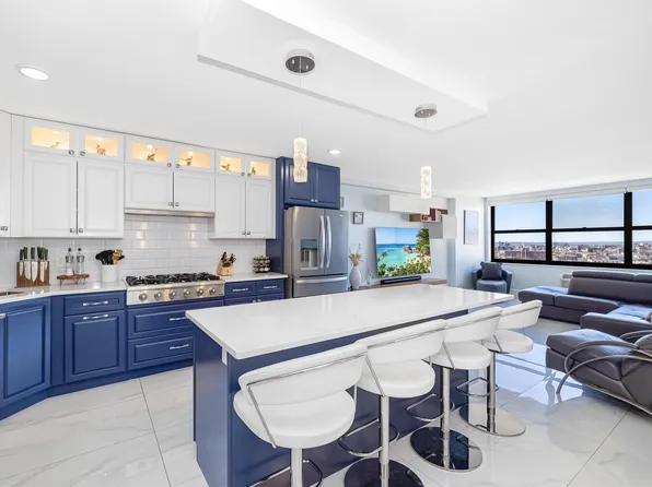 7002 Blvd East image 1 of 33