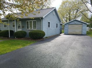 616 Spruce St, Pana, IL