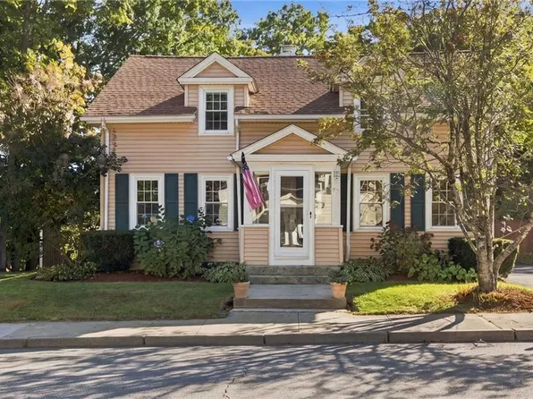 37 Mill St, Burrillville, RI 02858