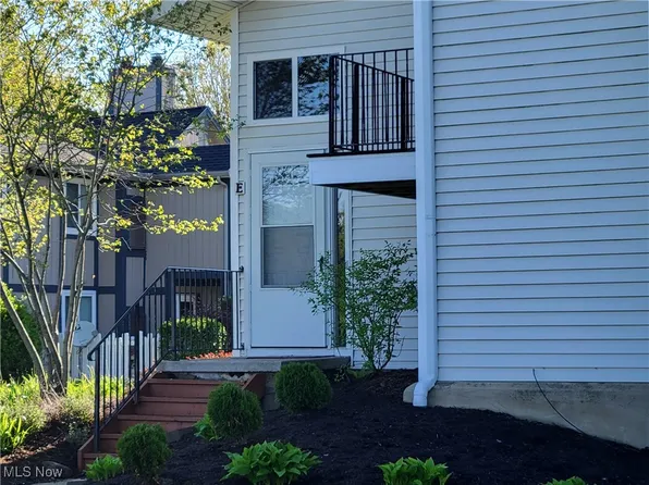 8970 Portage Pointe Dr #7, Streetsboro, OH 44241