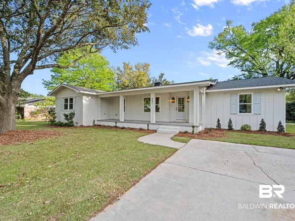 802 Prospect Ave, Fairhope, AL 36532
