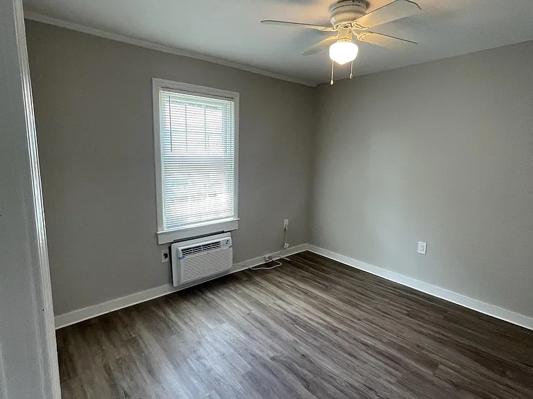 5825 Sledge St — Photo 17