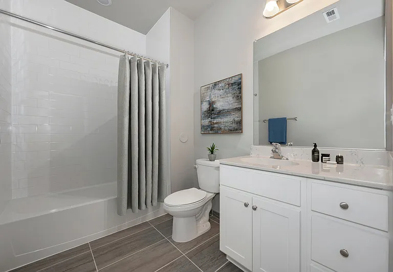 Fairway Vista Apartments — Photo 10
