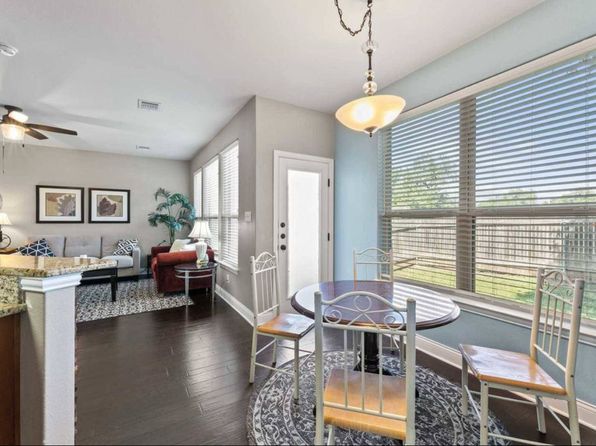 2410 Great Oaks Dr APT 302