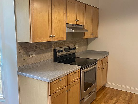 5th image of 1708 N Bissell St #2