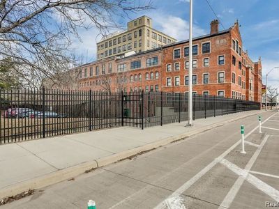6533 E Jefferson Ave #87/331E, Detroit, MI, 48207