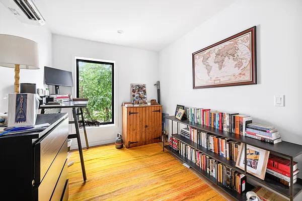 Rented by SERHANT. | media 5