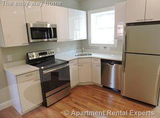 910 Massachusetts Ave #3, Cambridge, MA 02139