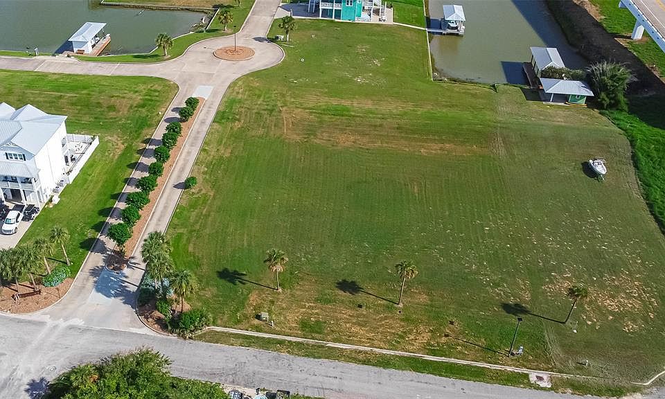 4 Matagorda St, Matagorda, TX 77457 MLS 2989588 Zillow