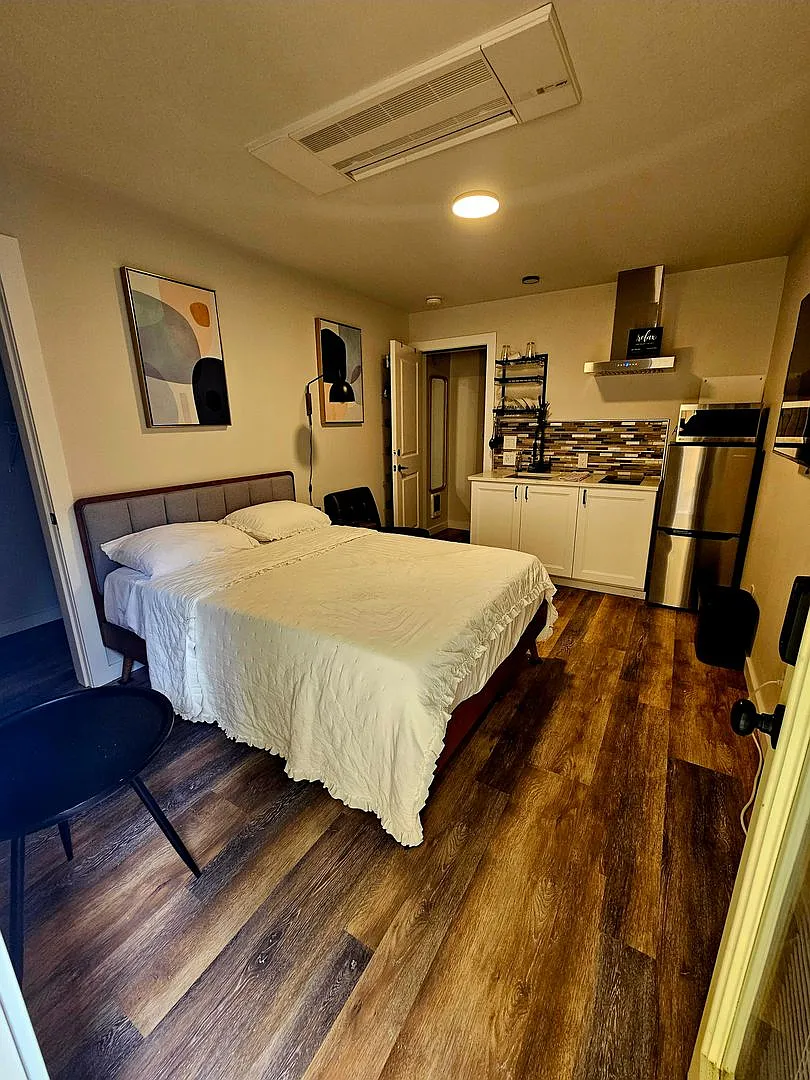Stylish & Convenient Micro-Studio (5 Minutes from St. Michael Medical Center) — Photo 1