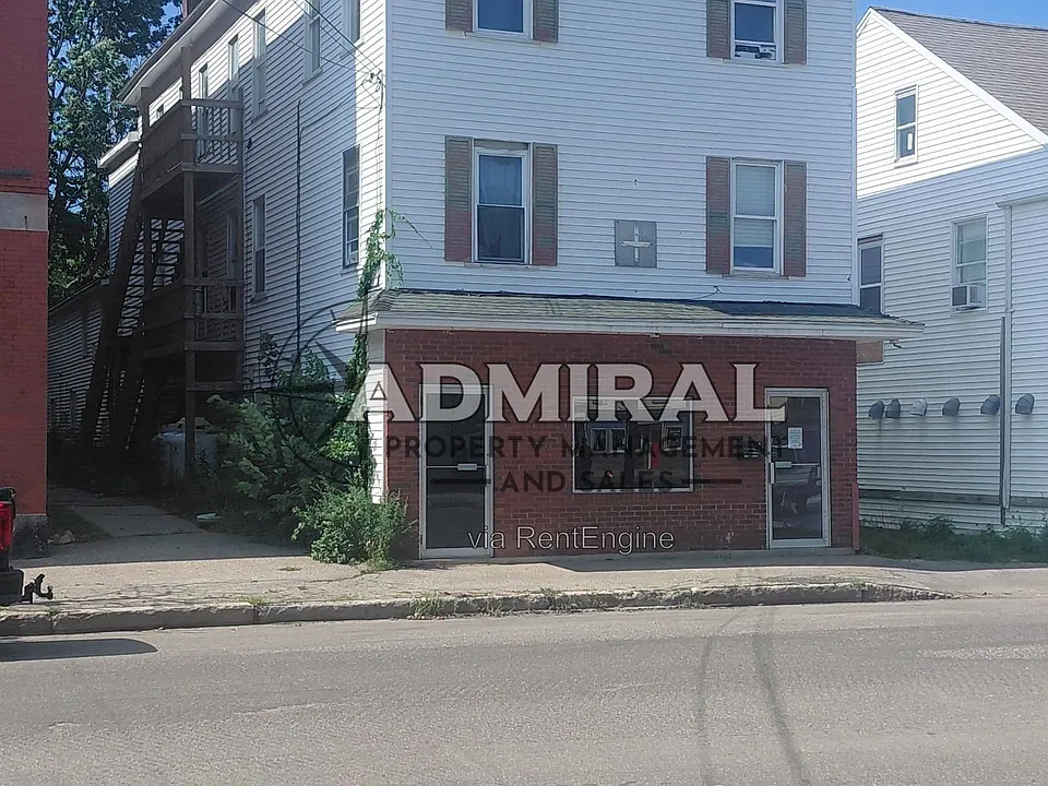 474 Main St #3