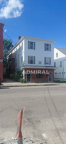 474 Main St #3 Photo 1