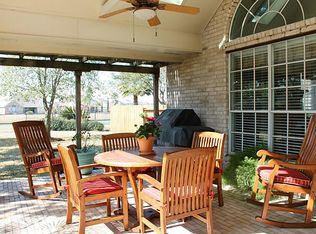 3214 Hickory Grove Ln, Pearland, TX 77584