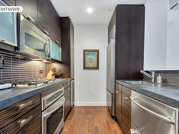 3rd image of 101 W 24th St APT 9H