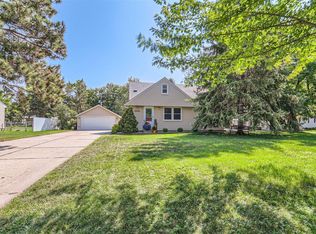 2439 17th Ave NW, New Brighton, MN 55112