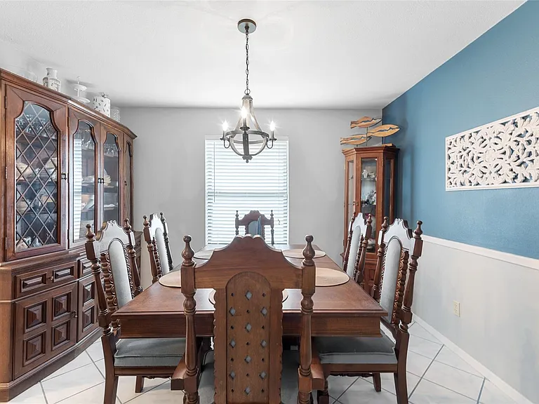 105 Sweetgum St — Photo 3