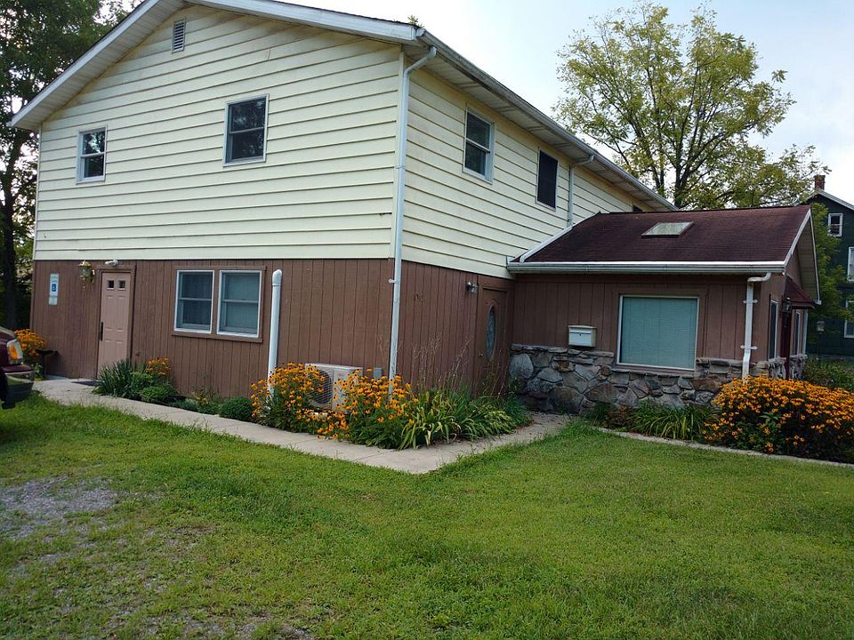 This is a 5 unit property