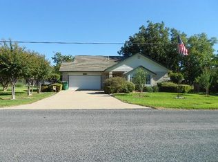 1103 E Boynton St, Hamilton, TX 76531