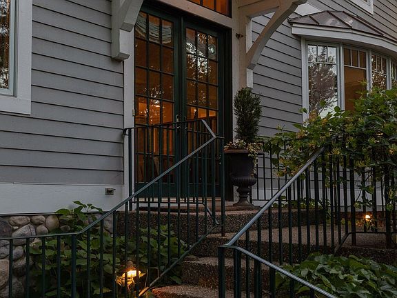 4th image of 2612 Crosby Rd