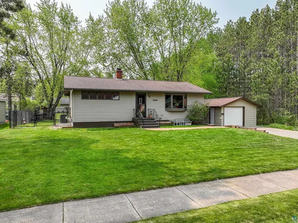 1424 Summit Ave, Cloquet, MN 55720
