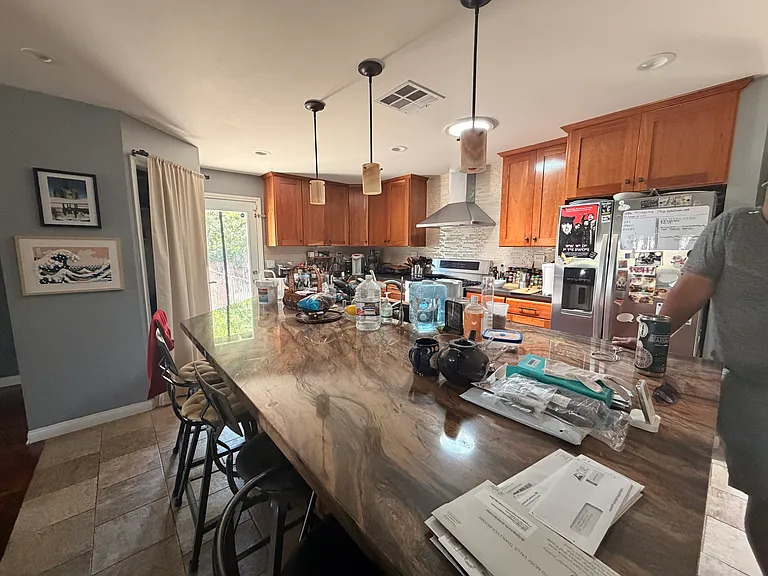 8625 Delmonico Ave — Photo 3