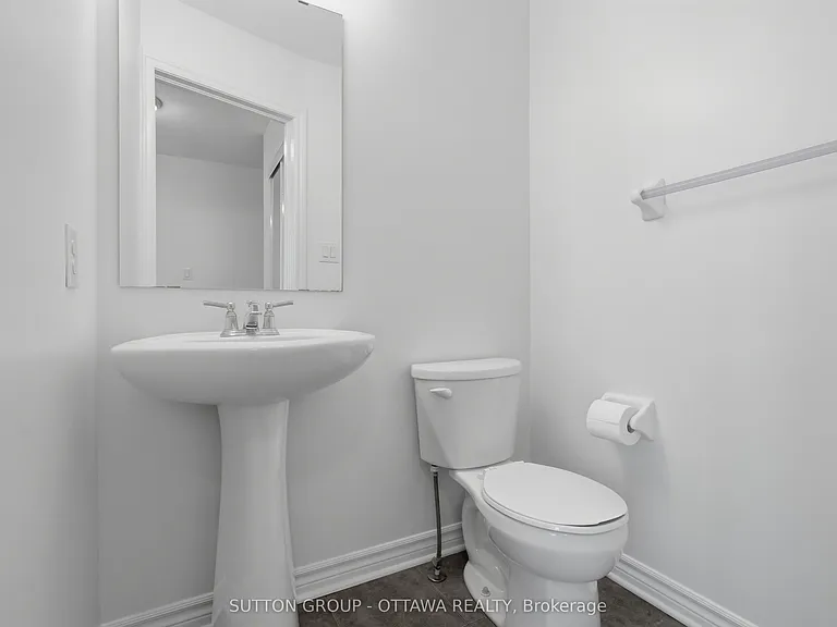 2563 Longfields Dr — Photo 19