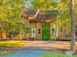1155 Woodland Dr, East Stroudsburg, PA