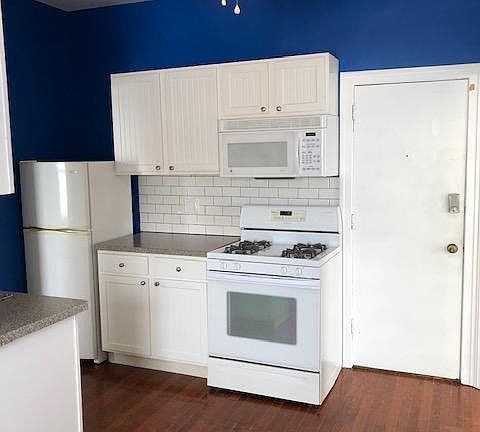 Kitchen and Entry door
