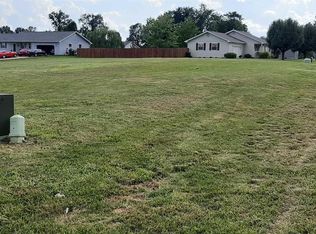 Durham St #15, Johnston City, IL 62951