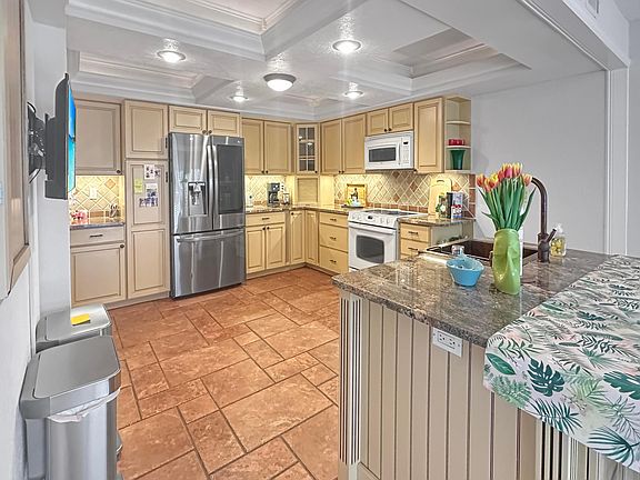 3rd image of 3400 Twin Lakes Terrace #201