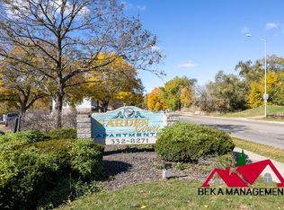 191 W Kennett Rd #109, Pontiac, MI 48340