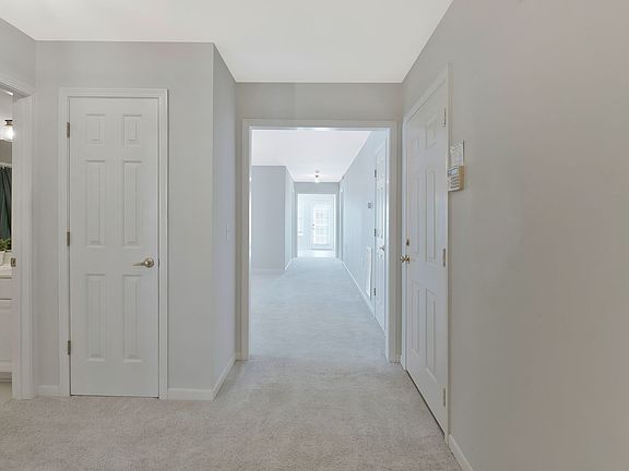 5th image of 91 Alton Park Ln