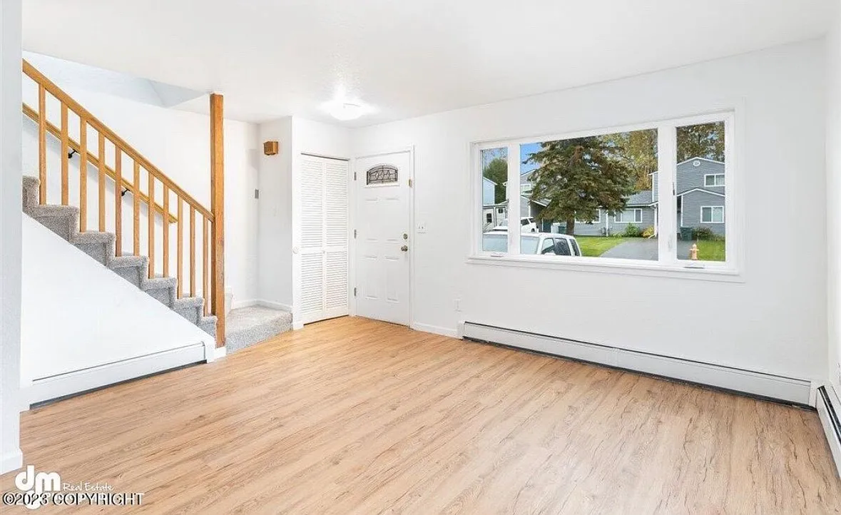 Building Photo - 8130 Lamplighter Ct