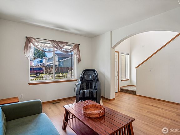 5th image of 15350 104th Way SE